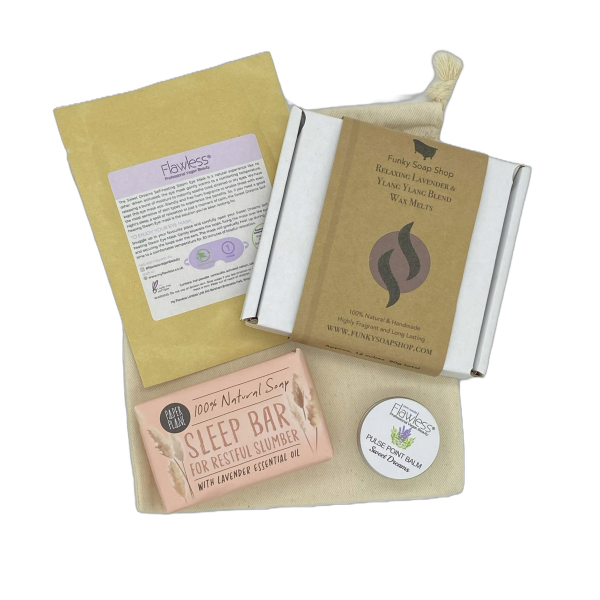 Eco-friendly gift set for a restful sleep showing the various products with the cotton packaging bag