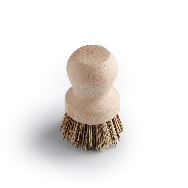 Wooden pot brush