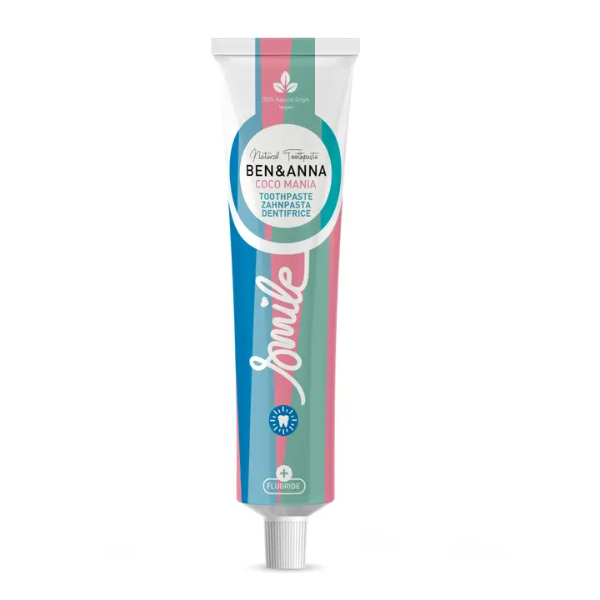 Natural toothpaste in spearmint