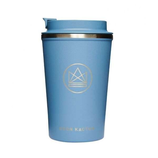 Neon Kaktus insulated cup in Super Sonic colour - blue, shown with lid on