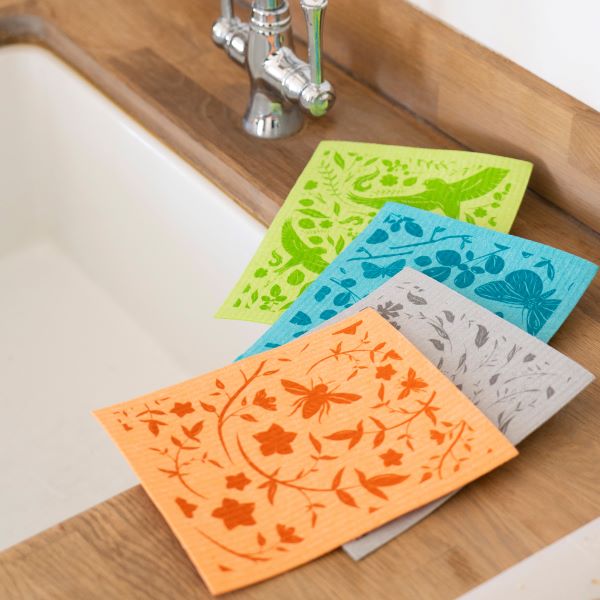 Compostable sponge cloth set Botanical Garden (4 different bright cloths in orange, blue, green and grey with animal designs)