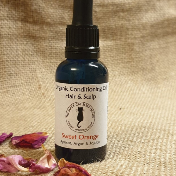 Organic conditioning oil for skin, hair and scalp Sweet orange