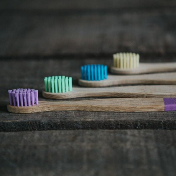 Kids bamboo toothbrush set, pack of 4 multicoloured